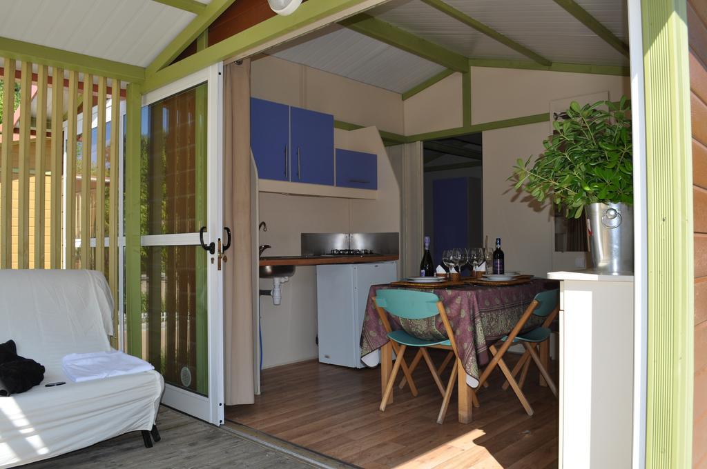Hotel Camping Versilia Mare Lido di Camaiore Exterior foto